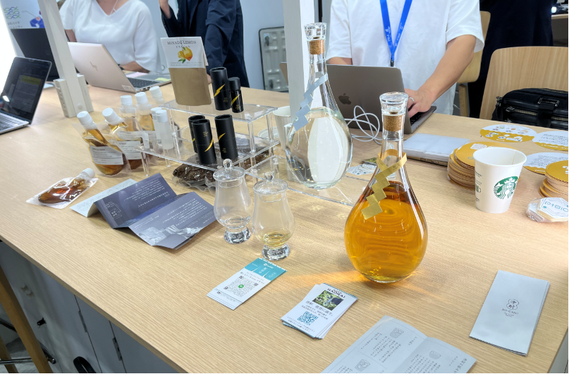 有限会社アキアホールディングス 取締役 秋山敦